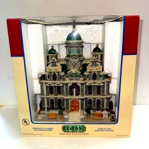 Vtg Lemax  Collectible Porcelain Town Hall 2004 Caddingon Village Retired In Box